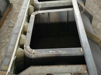 框格護(hù)坡模具廠家供貨，平鋪框格模具物美價廉