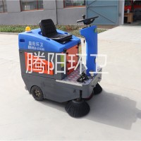 山東騰陽(yáng)環(huán)衛(wèi)TY-1200型電動(dòng)駕駛式掃地車(chē)