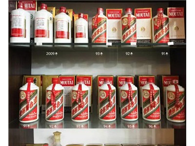 秦皇島回收1987年88年89年老茅臺(tái)酒多少錢一瓶