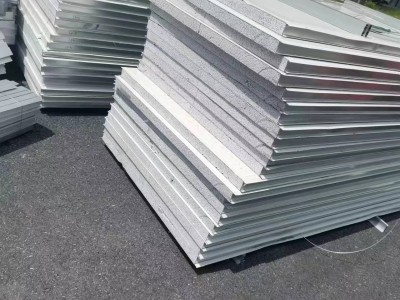 大量回收巖棉板 上?；厥諍A芯板